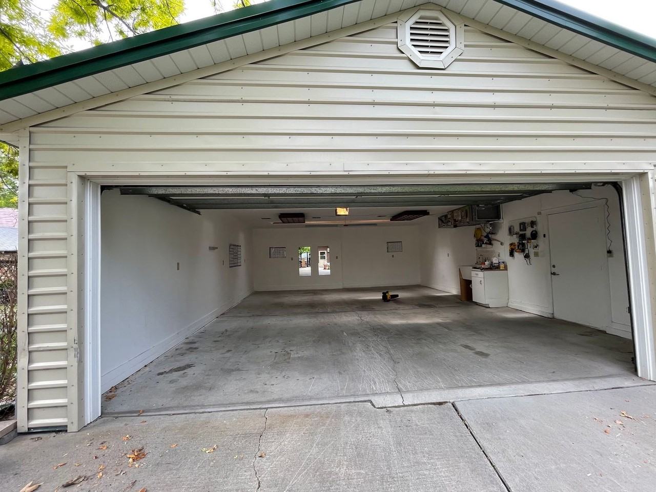 1053 W 500 N - Photo 2 of 15