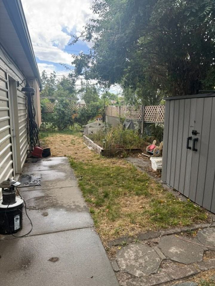 1053 W 500 N - Photo 7 of 15