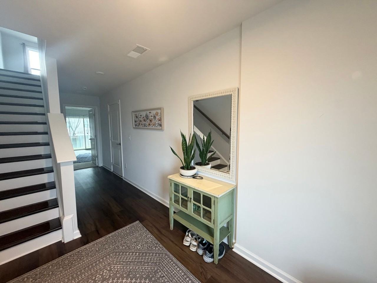 6003 Mccomb St - Photo 5 of 39
