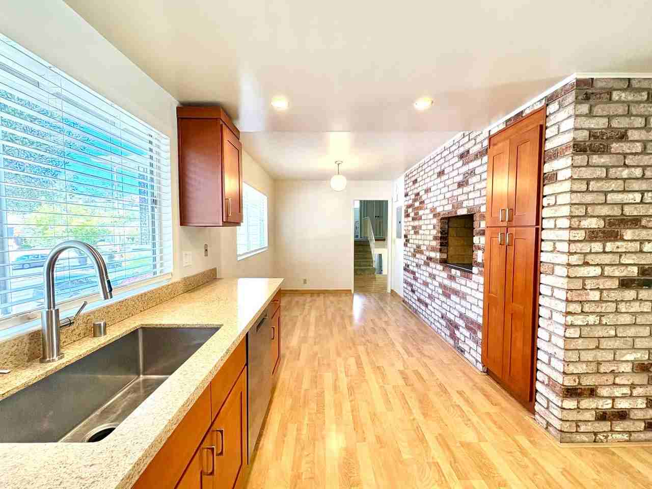 1732 Las Gallinas Ave - Photo 2 of 27