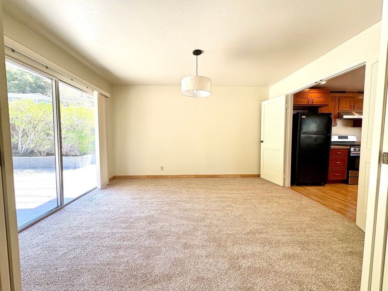 1732 Las Gallinas Ave - Photo 4 of 27