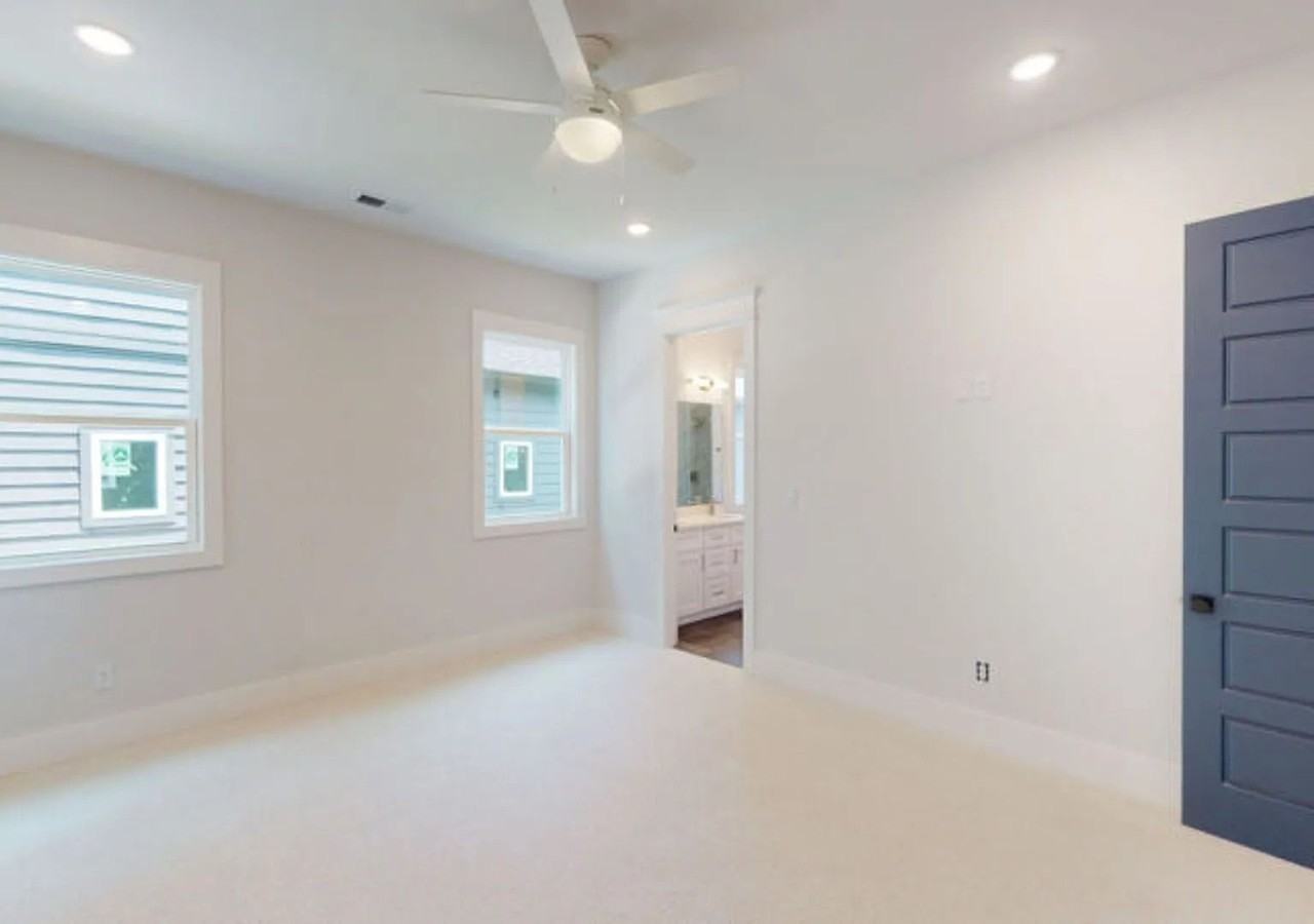 234 Mccowat St - Photo 7 of 13