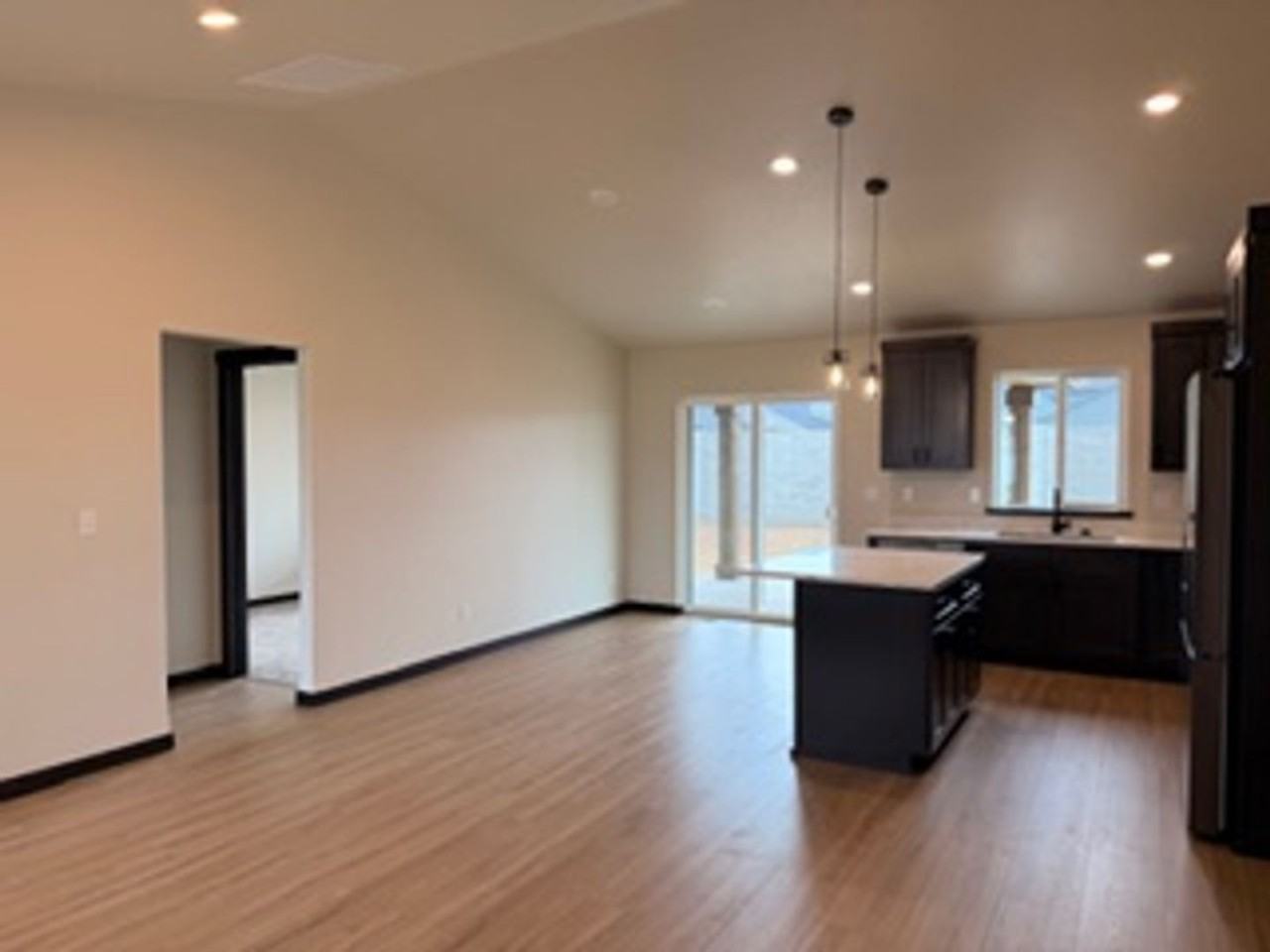 6170 W Ballentree Ln - Photo 4 of 35