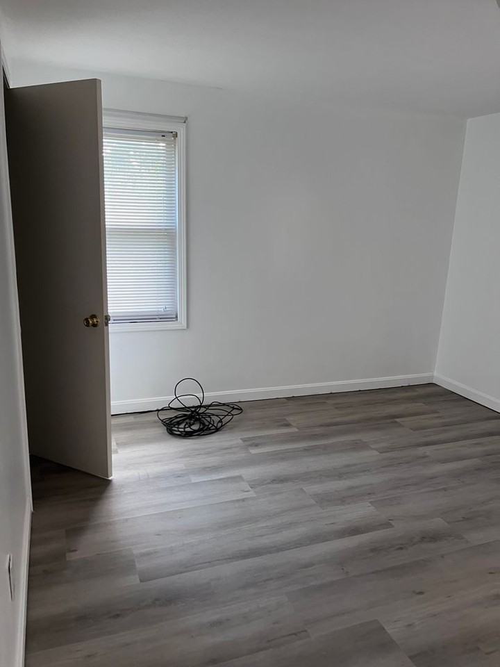 3199 W 116th St - Photo 6 of 9