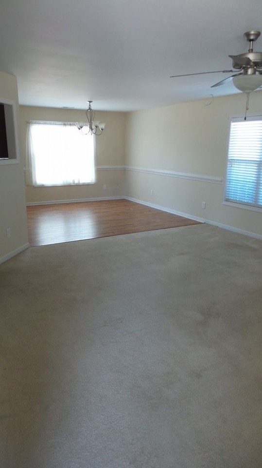 39 Great Oak Ct - Photo 2 of 23