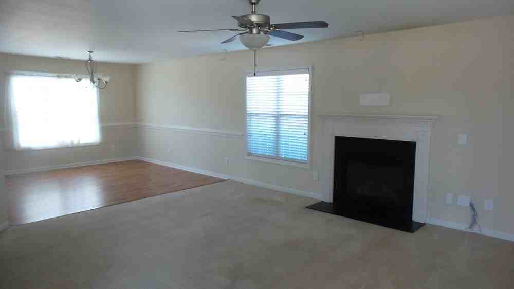 39 Great Oak Ct - Photo 3 of 23