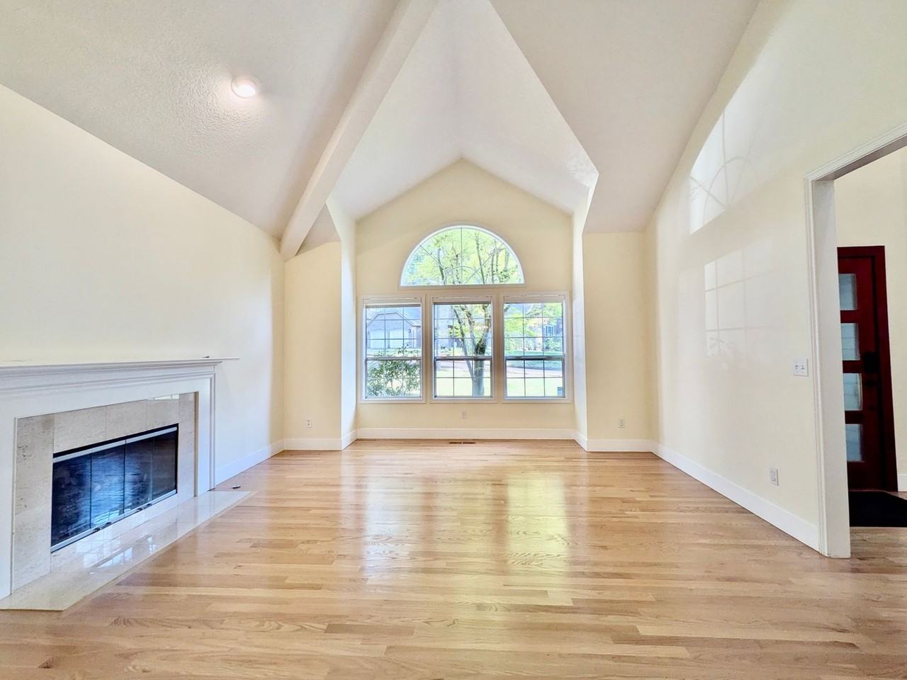 4089 Melissa Dr - Photo 7 of 50