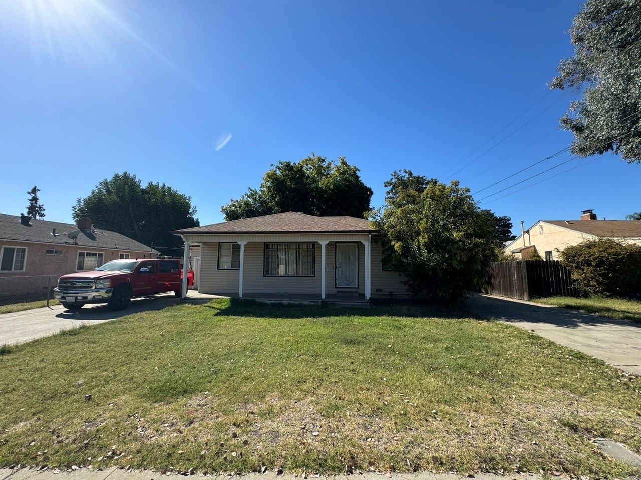 3415 Wallace Ave - Photo 2 of 13