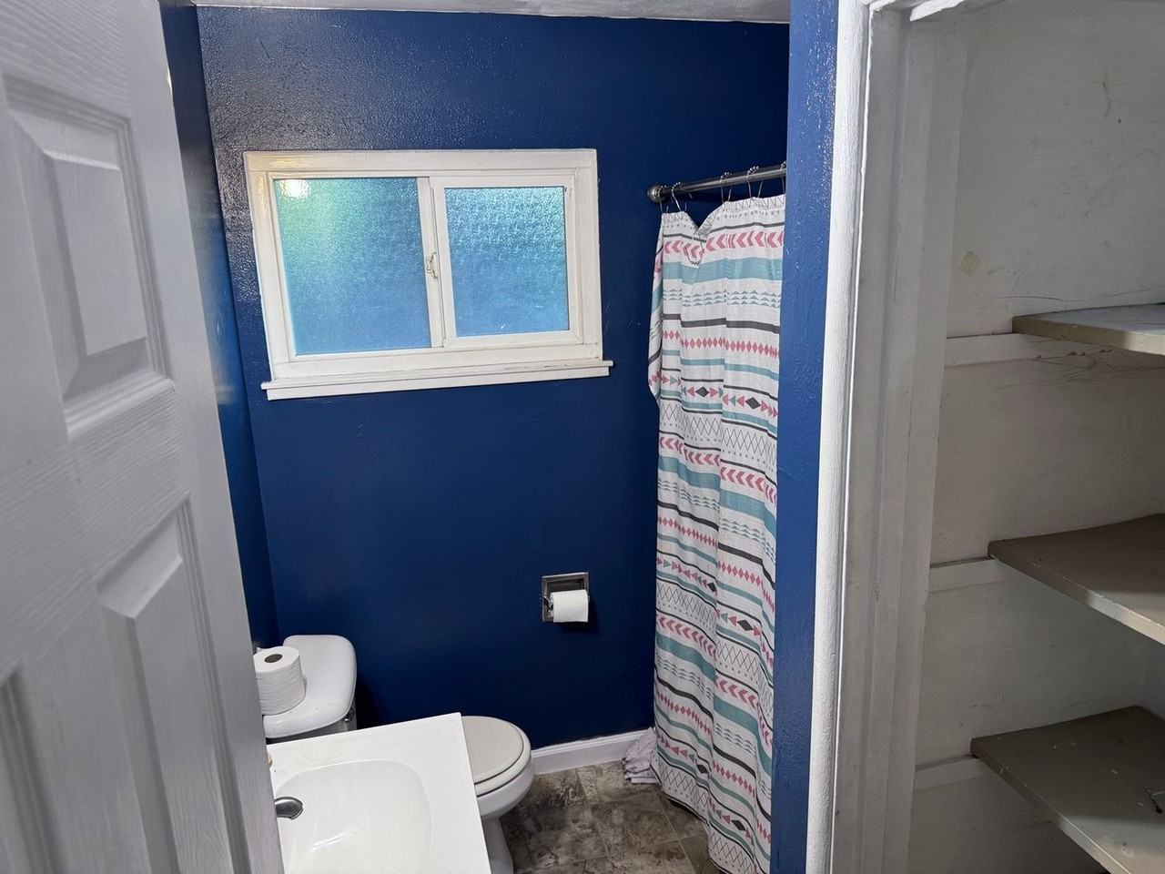 3415 Wallace Ave - Photo 5 of 13