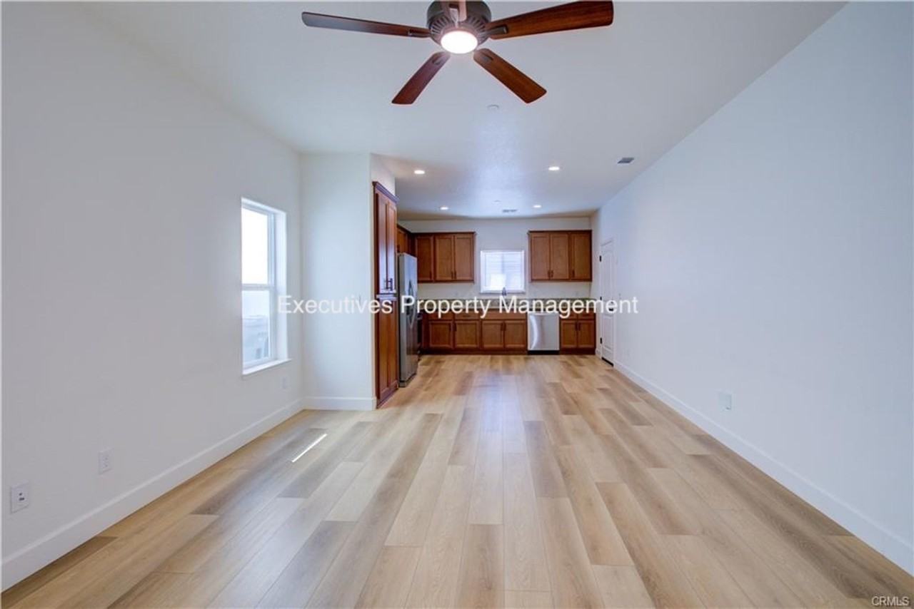 5046 Palisade Ave - Photo 4 of 23