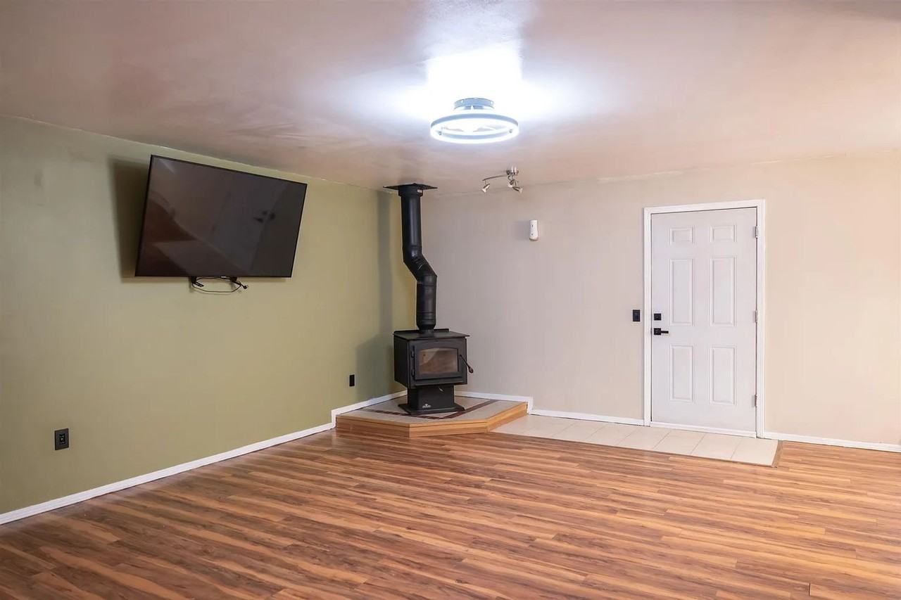 5565 Cottonwood Rd - Photo 6 of 10