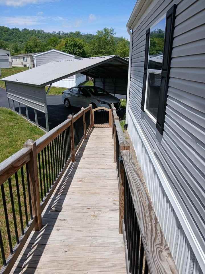 139 Crimson Rose Way - Photo 2 of 12