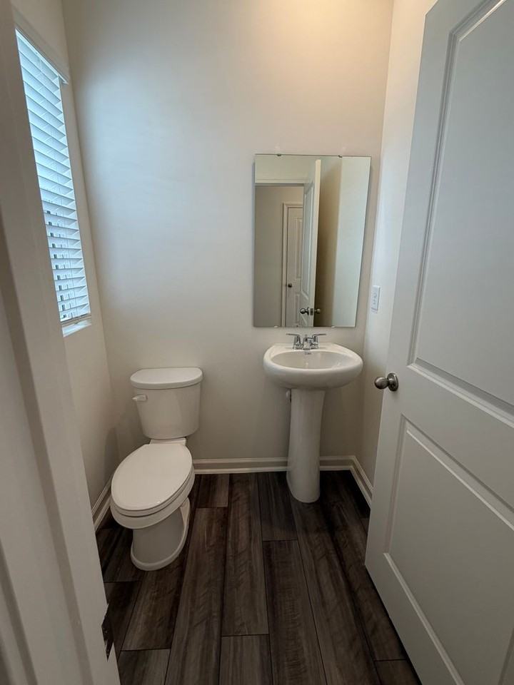 395 Shiloh Way - Photo 3 of 36