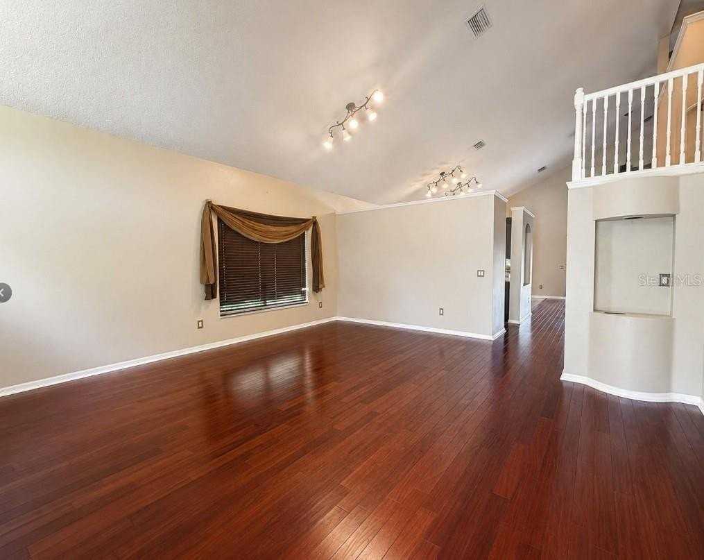 9407 Chart House Ct - Photo 2 of 29