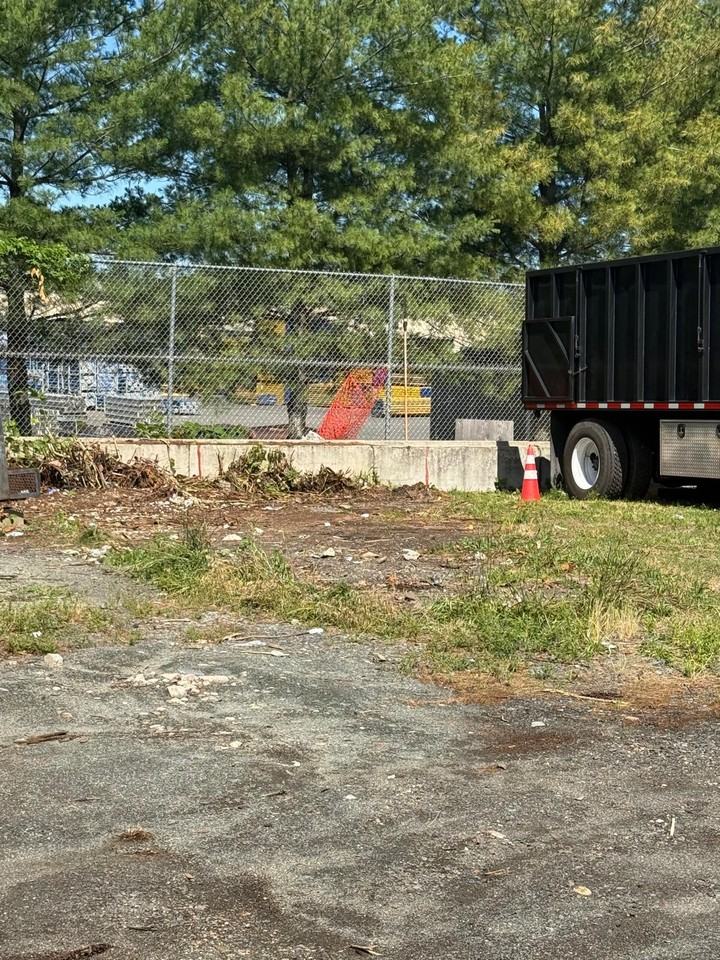 158 North 8th Street - Parking rental 4 - Photo 3 of 8