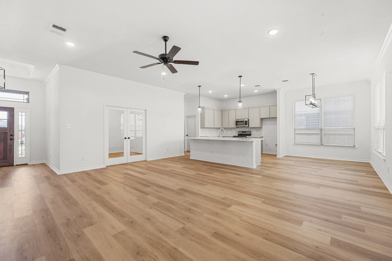 7224 Caladium Dr #1 - Photo 3 of 31