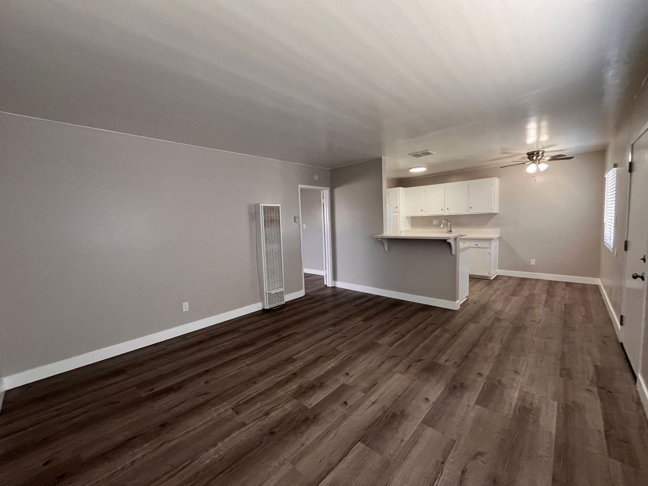 14517 S VERMONT AVE GARDENA, CA 90247 - Photo 7 of 40