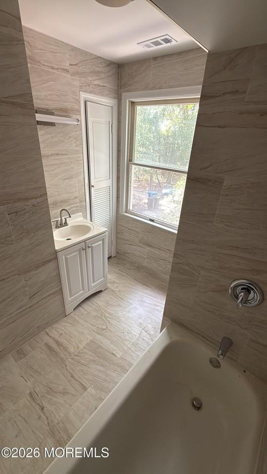 64 Grove Ave - Photo 4 of 5
