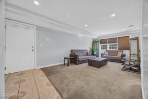 featured image of 393 College Dr #393