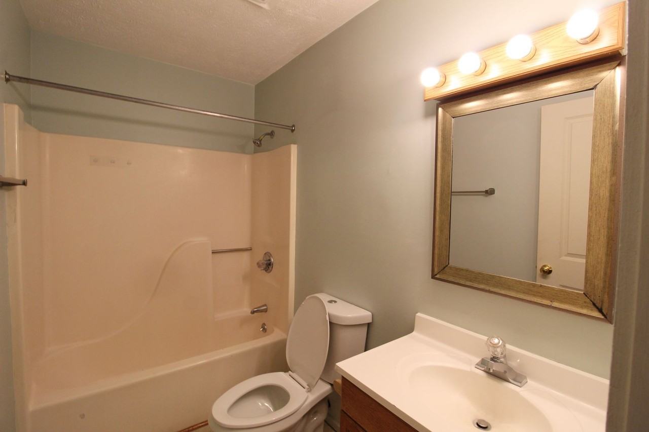 1212 Mountain View Dr - Photo 6 of 18