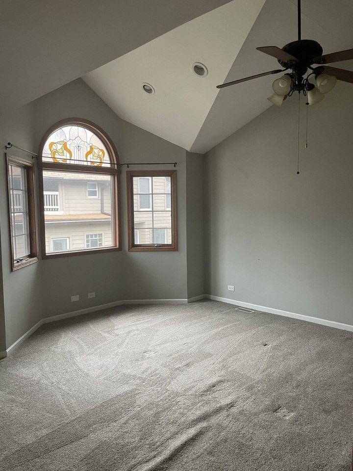 309 Elgin Ave #D - Photo 5 of 11