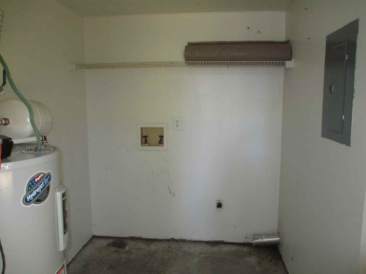 33 Colt Ct #H - Photo 5 of 9