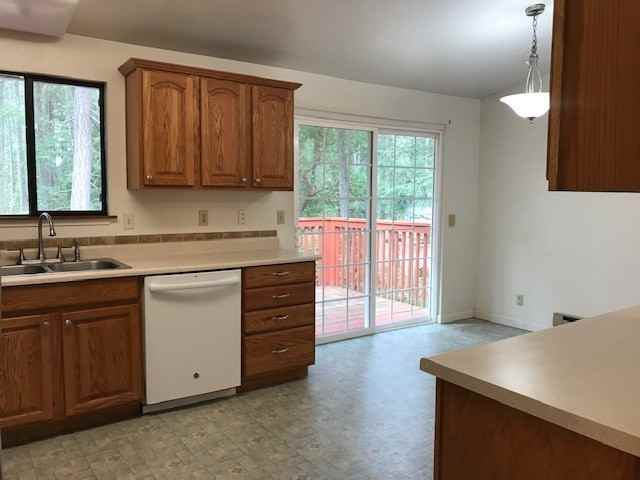 1585 Nw Palmer Ln - Photo 4 of 18