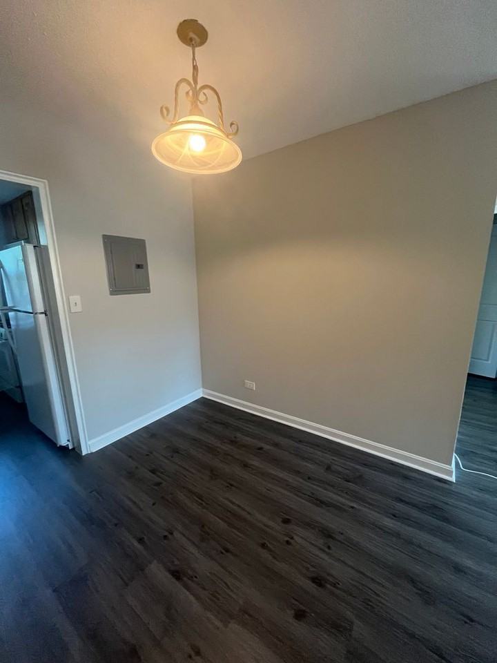 212 N George Mason Dr #4 - Photo 4 of 12
