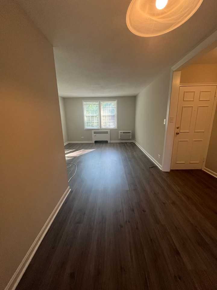 212 N George Mason Dr #4 - Photo 5 of 12