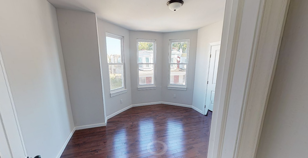 1220 S Peach St - Photo 6 of 7