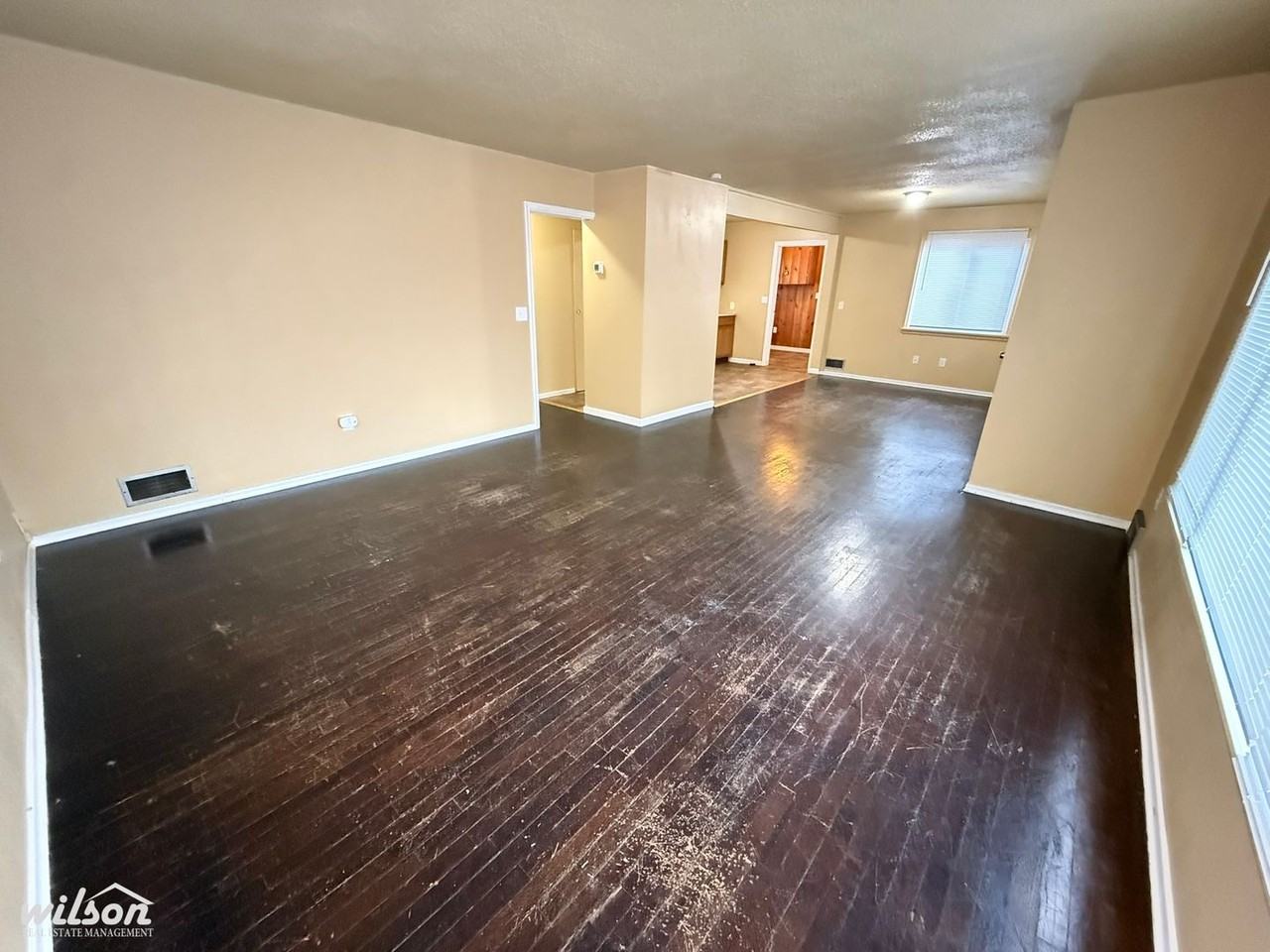 213 S 48th Ave - Photo 5 of 16