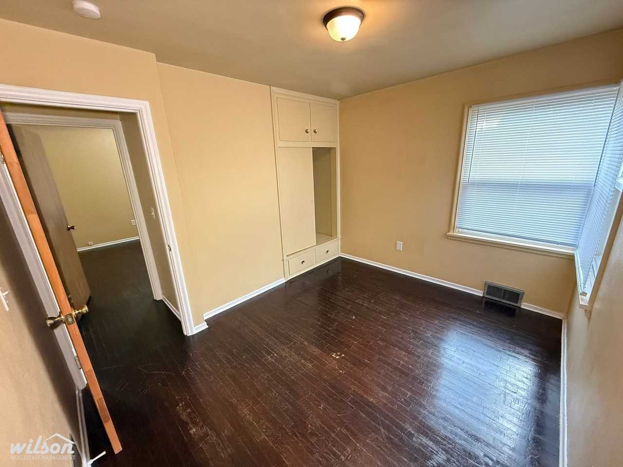 213 S 48th Ave - Photo 7 of 16