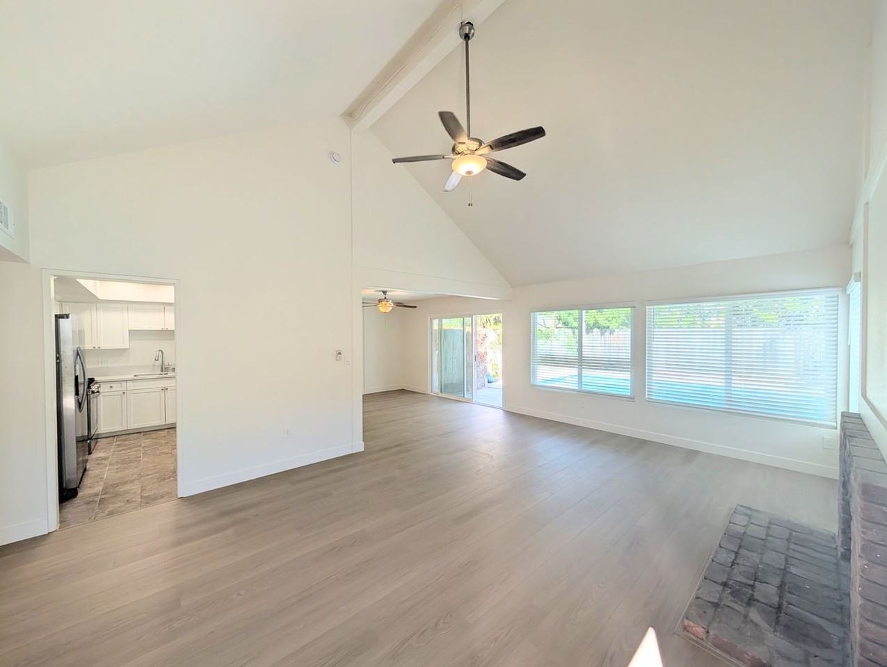 2608 Luciernaga St - Photo 2 of 15