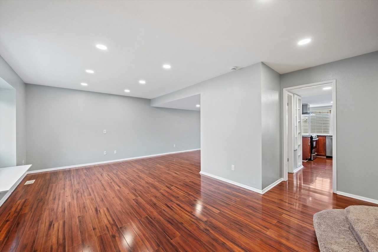 651 S Xenon Ct - Photo 4 of 23