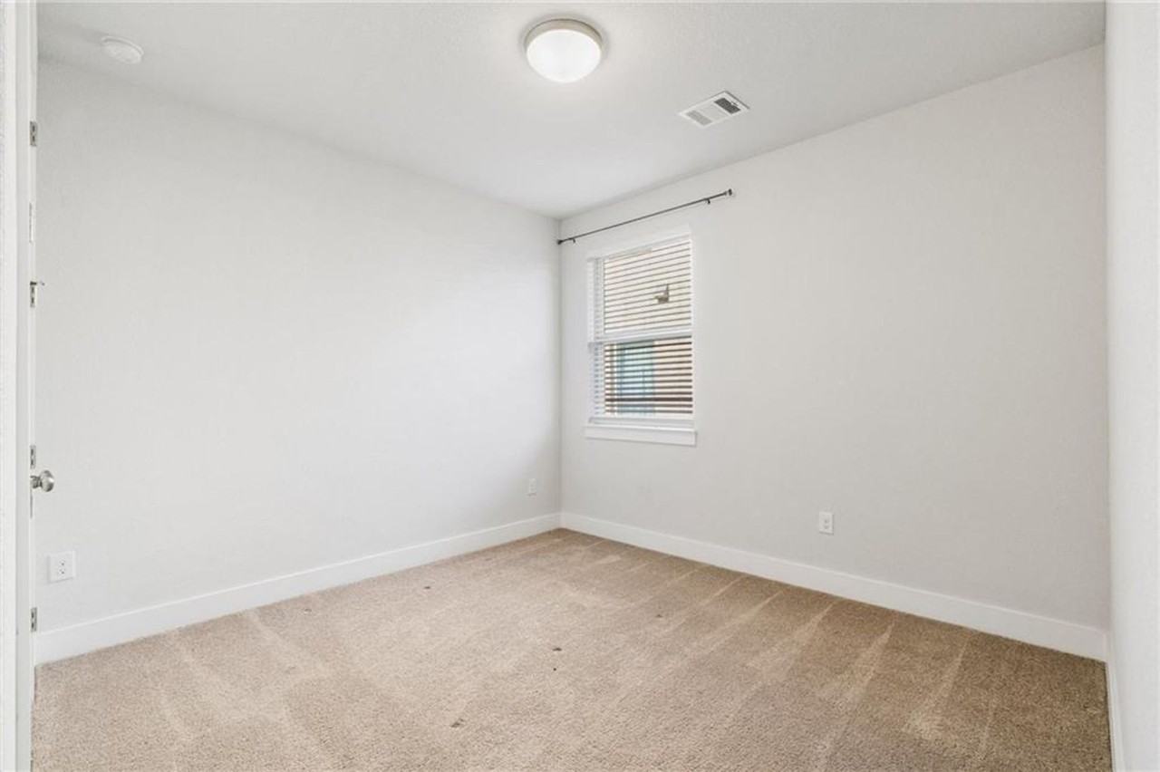 941 Del Raphael Dr - Photo 6 of 33