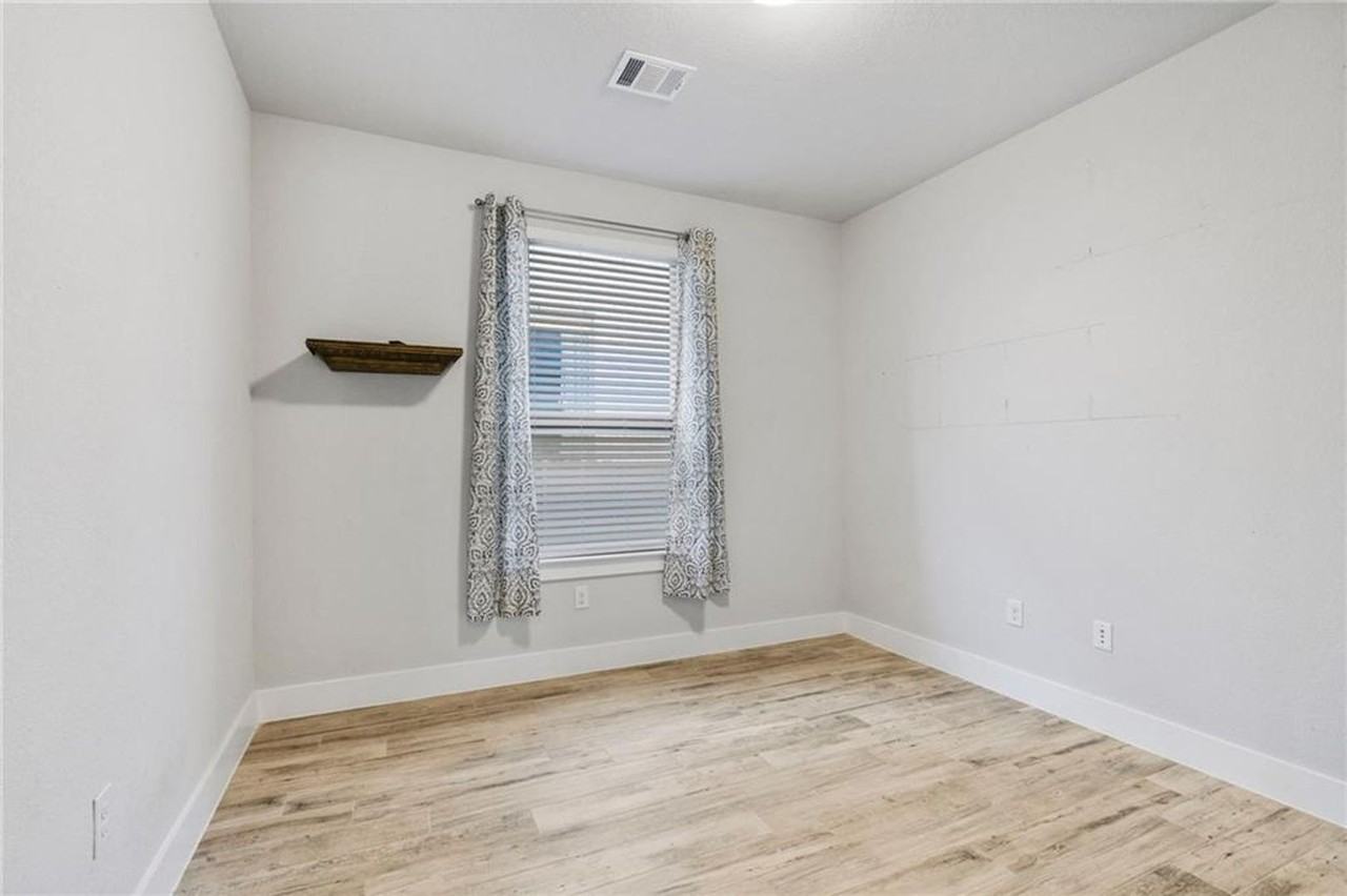 941 Del Raphael Dr - Photo 7 of 33