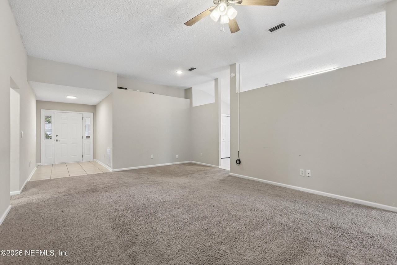 3422 Brahma Bull Ct - Photo 6 of 33