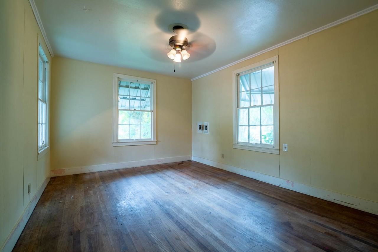 2306 Alma St - Photo 4 of 5