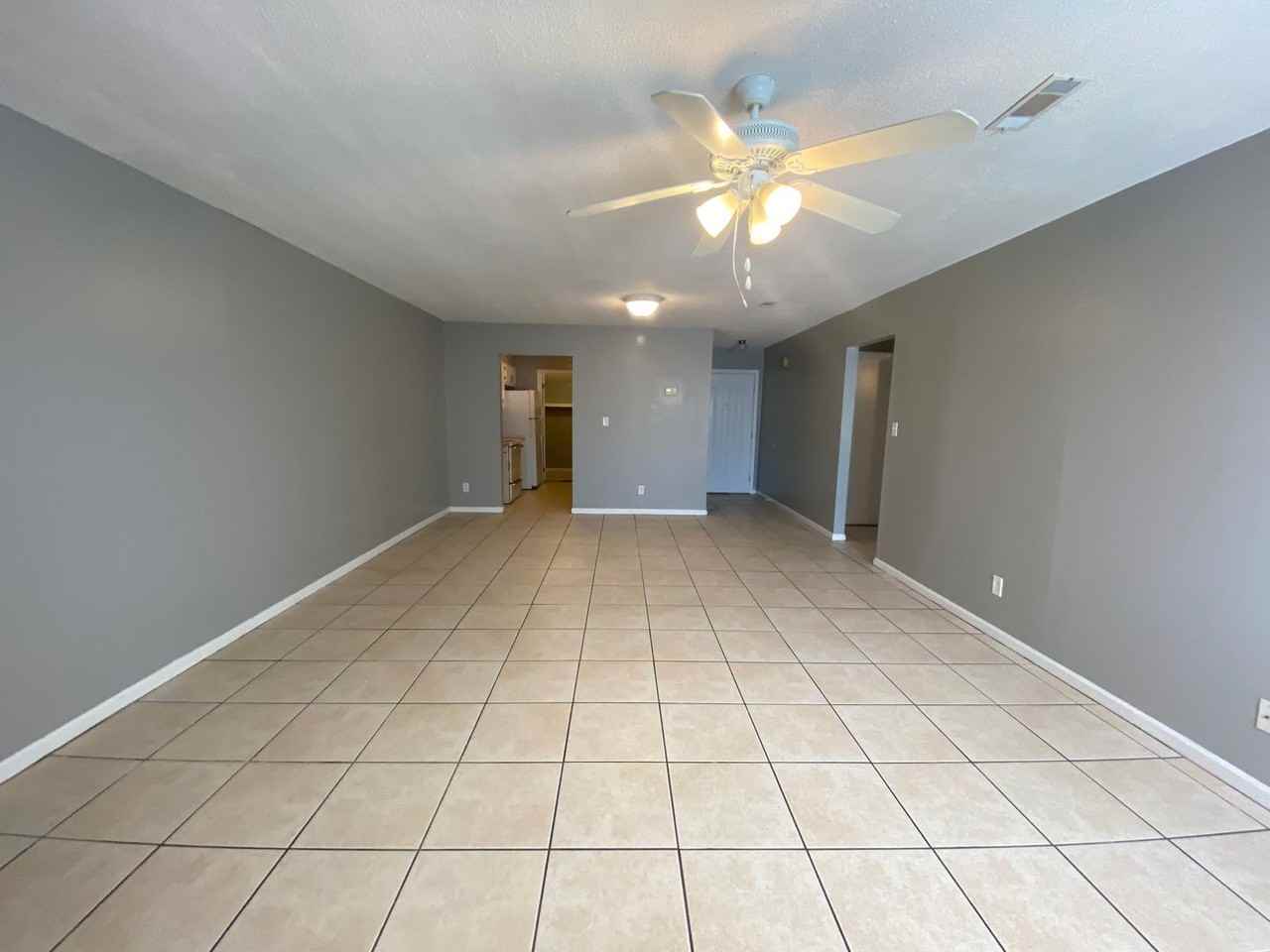 521 Heritage Pl - Photo 3 of 12
