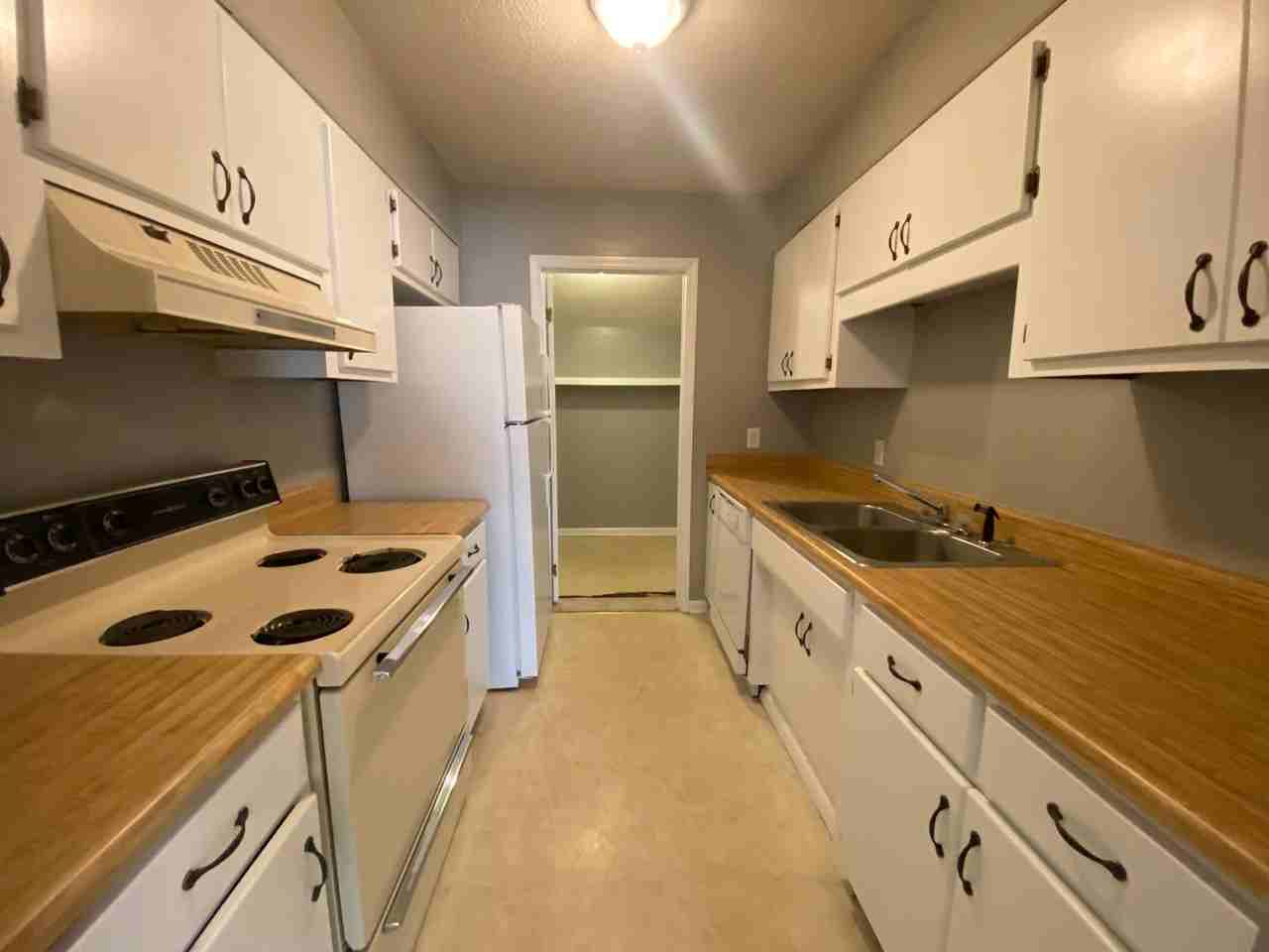 521 Heritage Pl - Photo 4 of 12