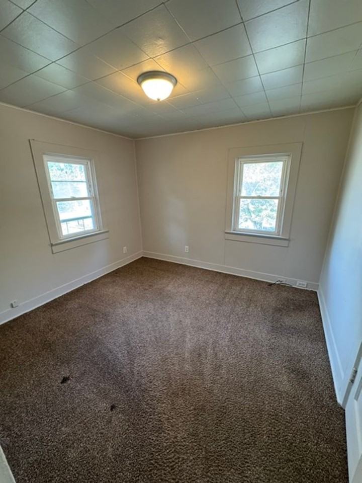 1902 Drexel Ave - Photo 5 of 8