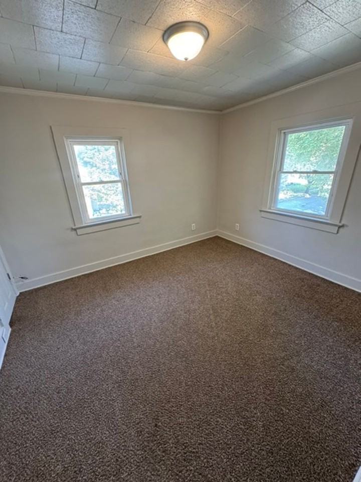 1902 Drexel Ave - Photo 7 of 8