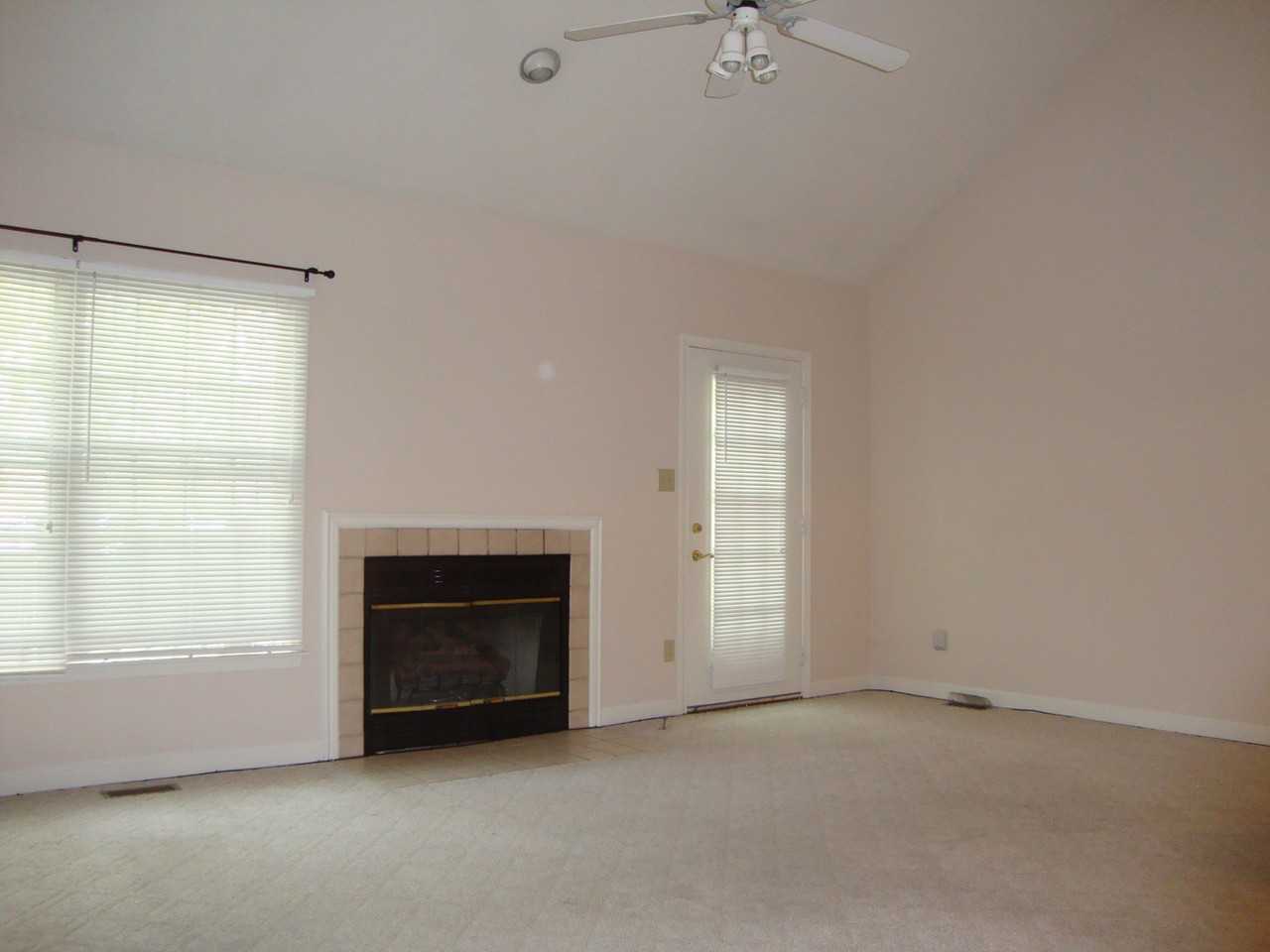 703 Todd Trl - Photo 2 of 11
