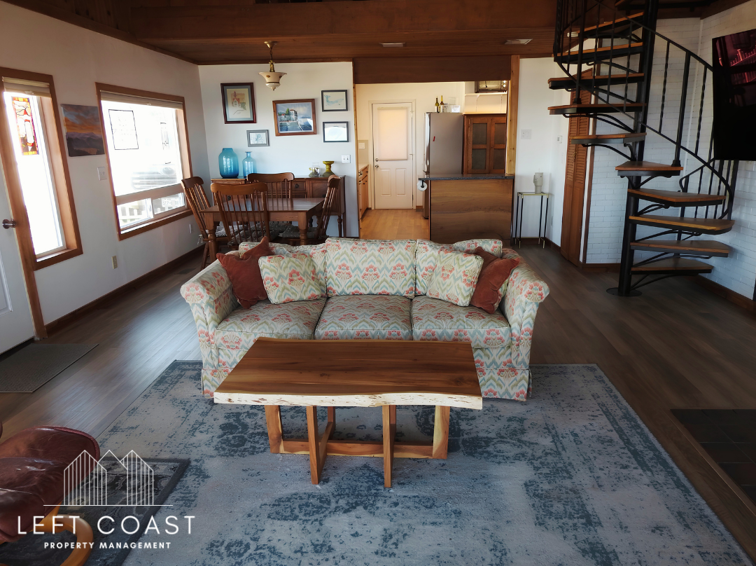 1033 Nw Inlet Ave #1 - Photo 6 of 43