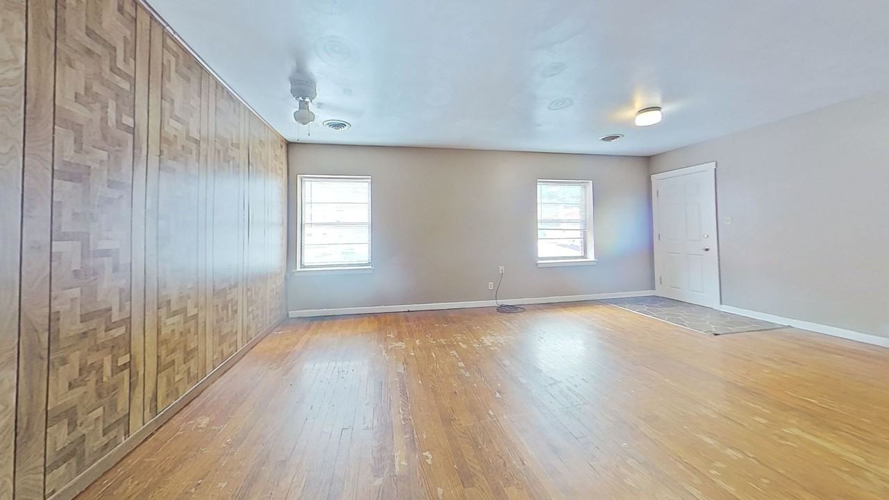 34 Water St - Photo 3 of 6