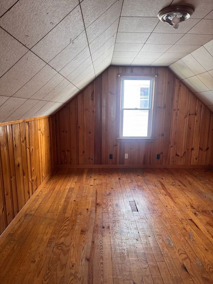 5210 Cato St - Photo 4 of 9
