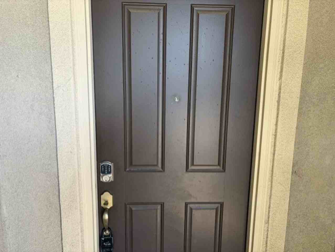 29626 Edgemere Way - Photo 2 of 12