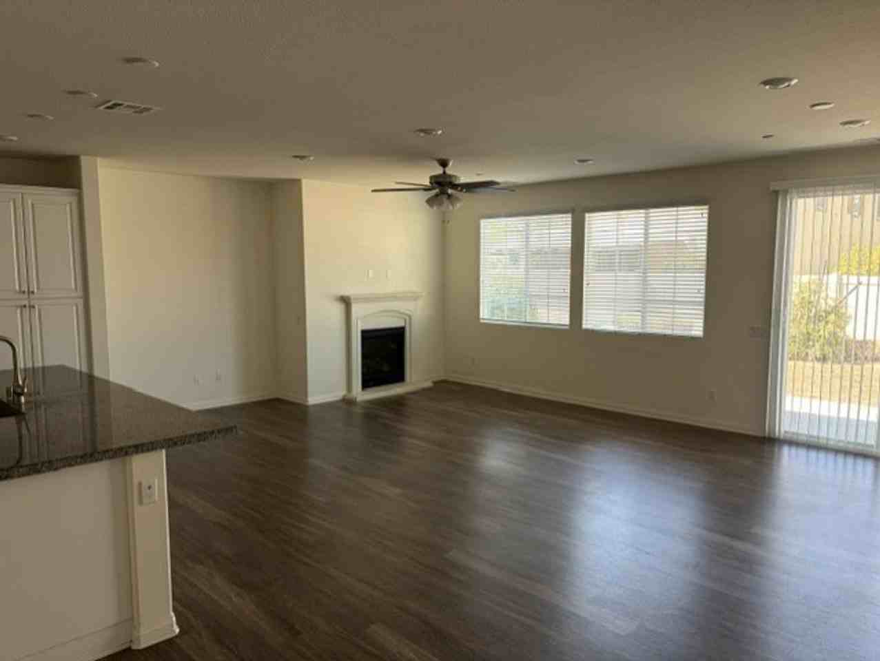 29626 Edgemere Way - Photo 4 of 12