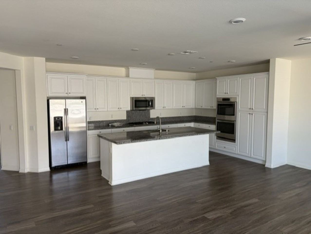 29626 Edgemere Way - Photo 5 of 12