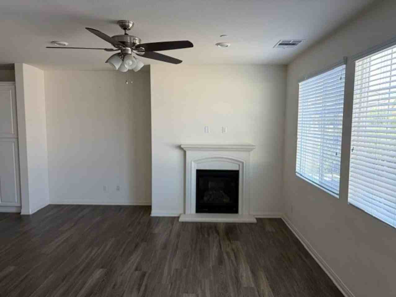29626 Edgemere Way - Photo 6 of 12